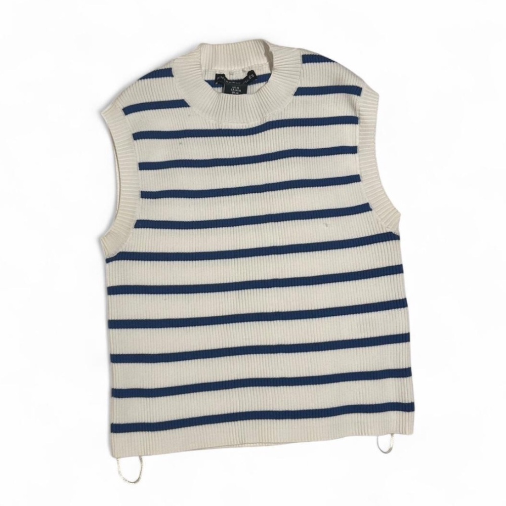 Sincerely Jules White and Blue Crewneck Top
